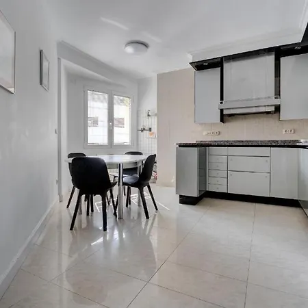 5 Min Walk To Zurriola & Goe Appartement