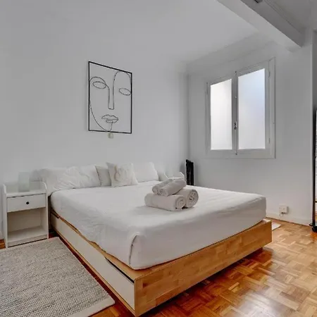 5 Min Walk To Zurriola & Goe San Sebastian